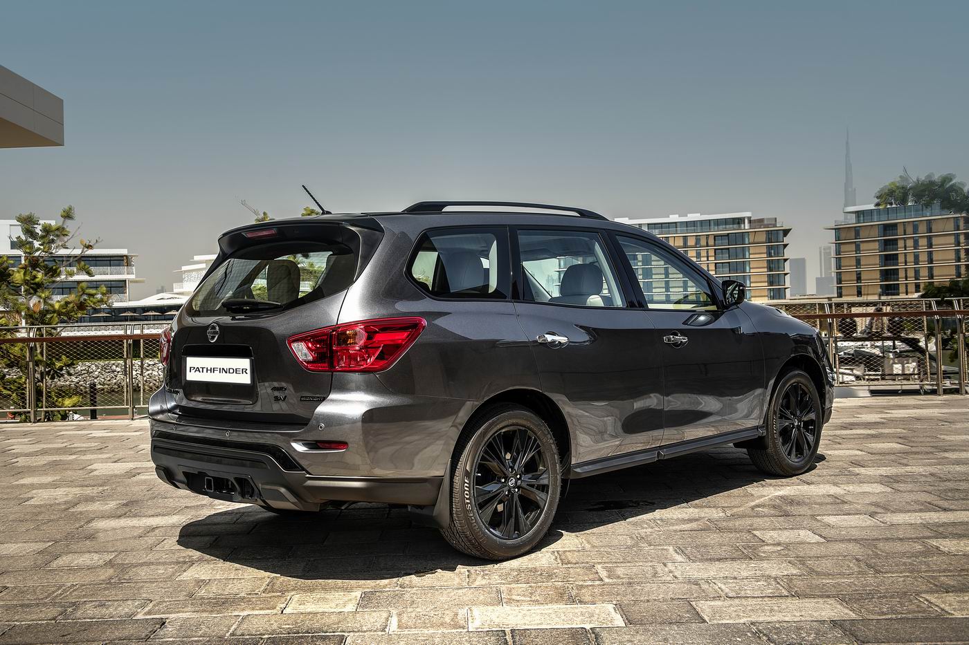 Nissan Intelligent Mobility Features For The New Pathfinder Midnight